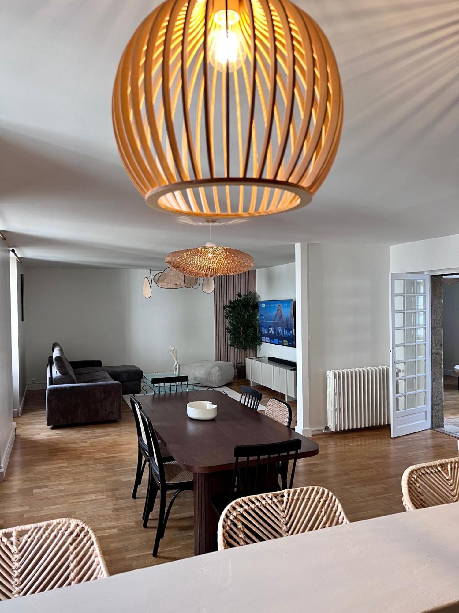 Grand Appartement Ultra Moderne Plein Centre, Plage A Pieds, Avec Parking Конкарно Екстер'єр фото